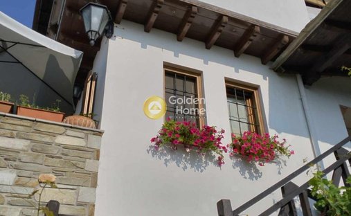 Casa a Mouresi, Thessaly and Central Greece, Grecia 1