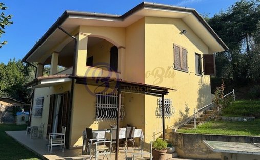 Villa in Capezzano Pianore, Camaiore, Tuscany 1
