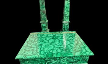 The XL Malachite Crystal Chest