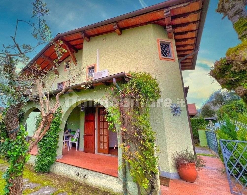 Villa in Center, Forte dei Marmi, Tuscany 2 - 15744668