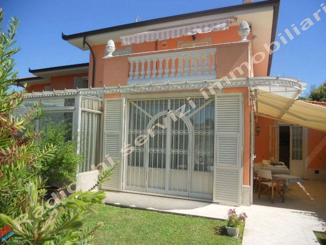 Villa in Center, Forte dei Marmi, Tuscany 1 - 15744683