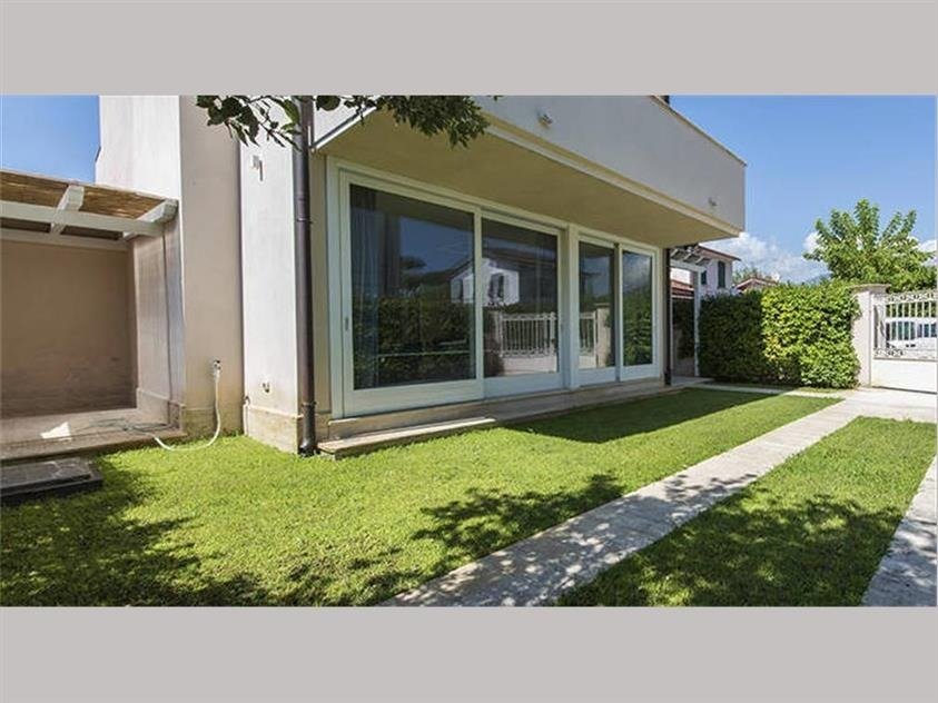 Villa in Center, Forte dei Marmi, Tuscany 2 - 15744858