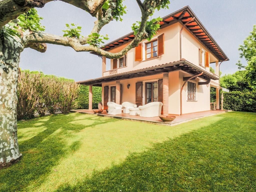 Villa in Center, Forte dei Marmi, Tuscany 1 - 15744440