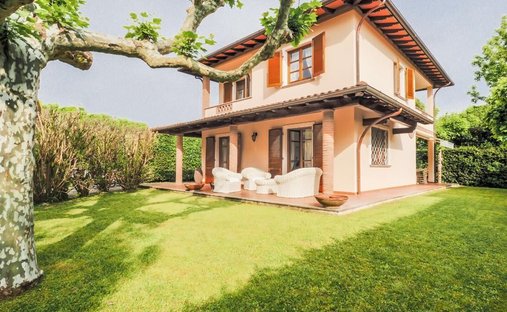 Villa in Center, Forte dei Marmi, Tuscany 1