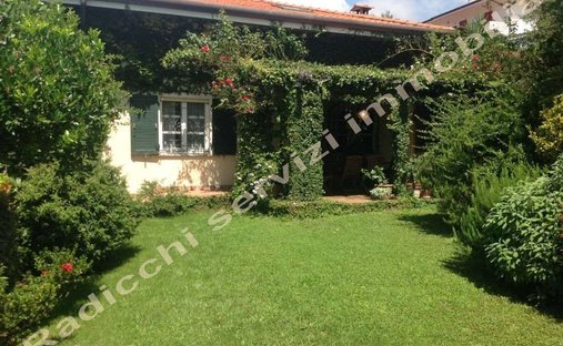 Villa in Center, Massa, Italy 1