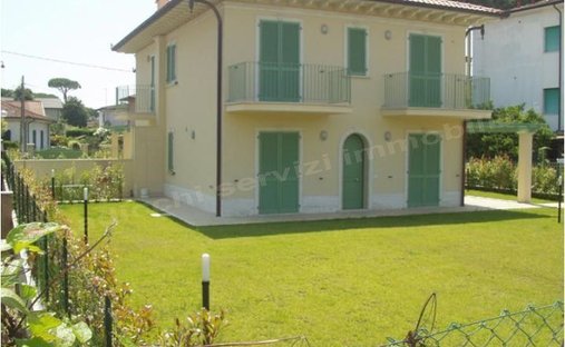 Villa in Center, Forte dei Marmi, Tuscany 1