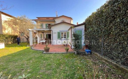 Villa in Center, Forte dei Marmi, Tuscany 1