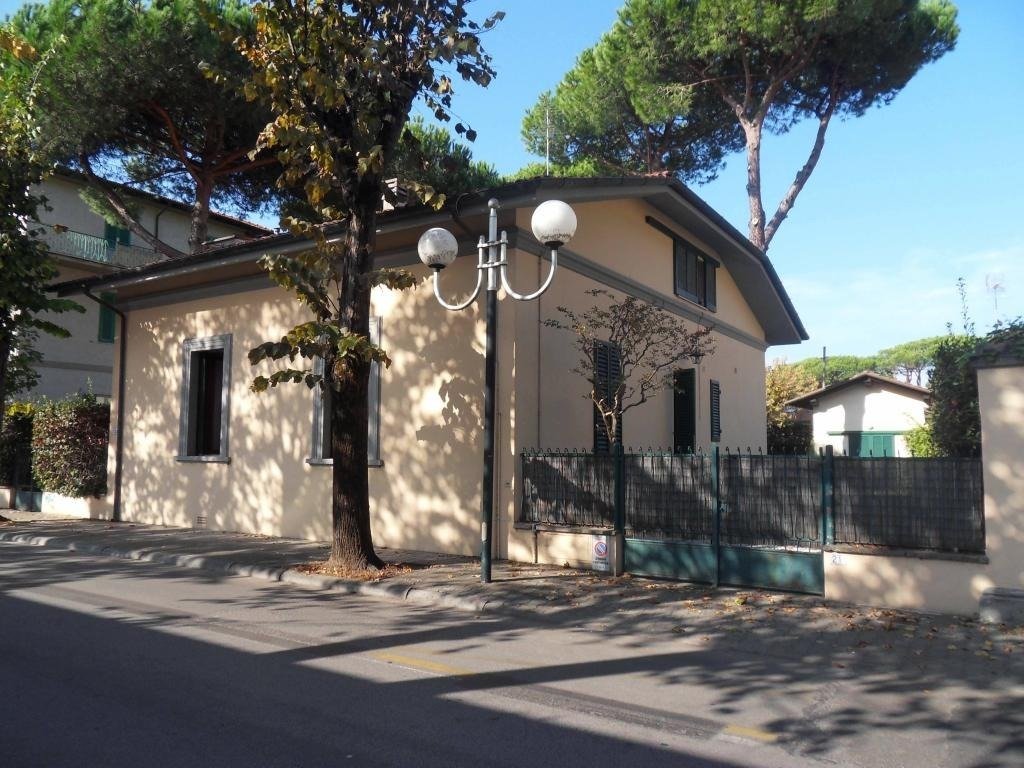 Villa in Center, Forte dei Marmi, Tuscany 2 - 15744774