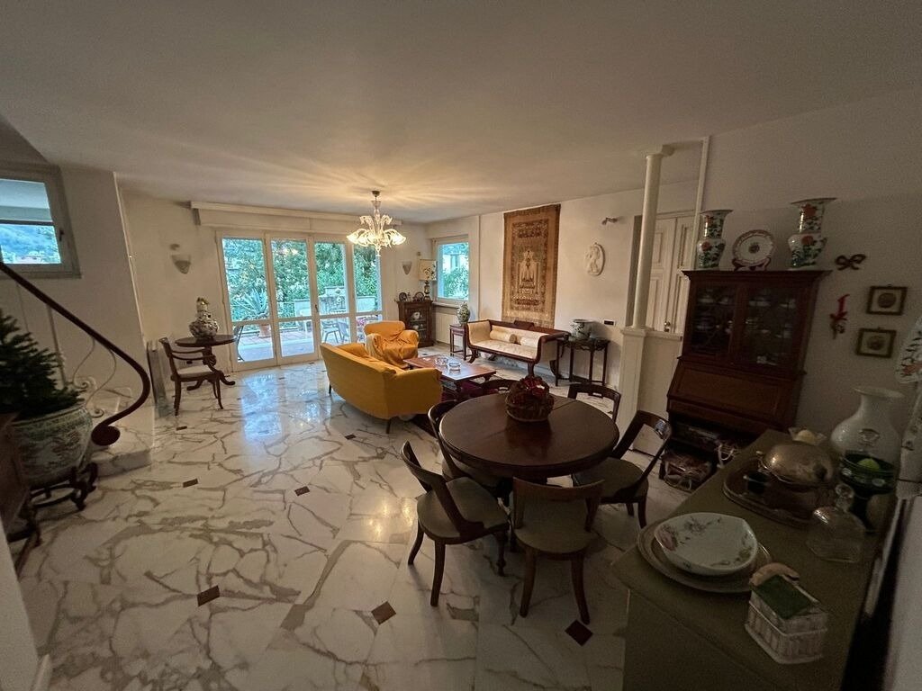 Villa à Centre, Massa, Italie 2 - 15744389