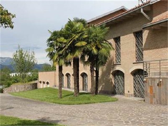 Villa in Merate, Lombardy, Italy 4 - 15744271