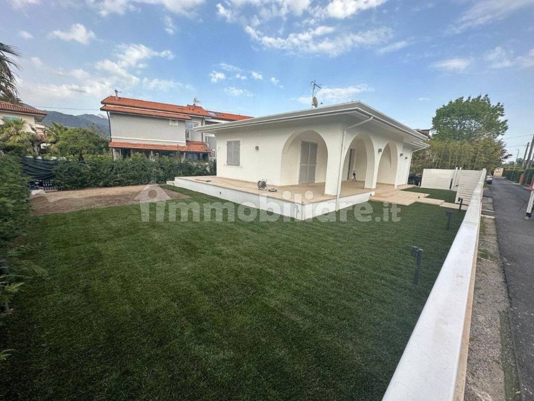 Villa in Center, Forte dei Marmi, Tuscany 1 - 15744339