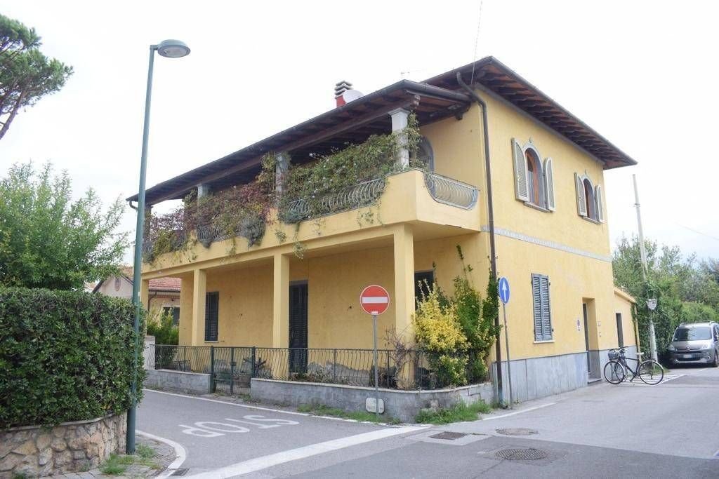 Apartment in Center, Forte dei Marmi, Tuscany 1 - 15744371