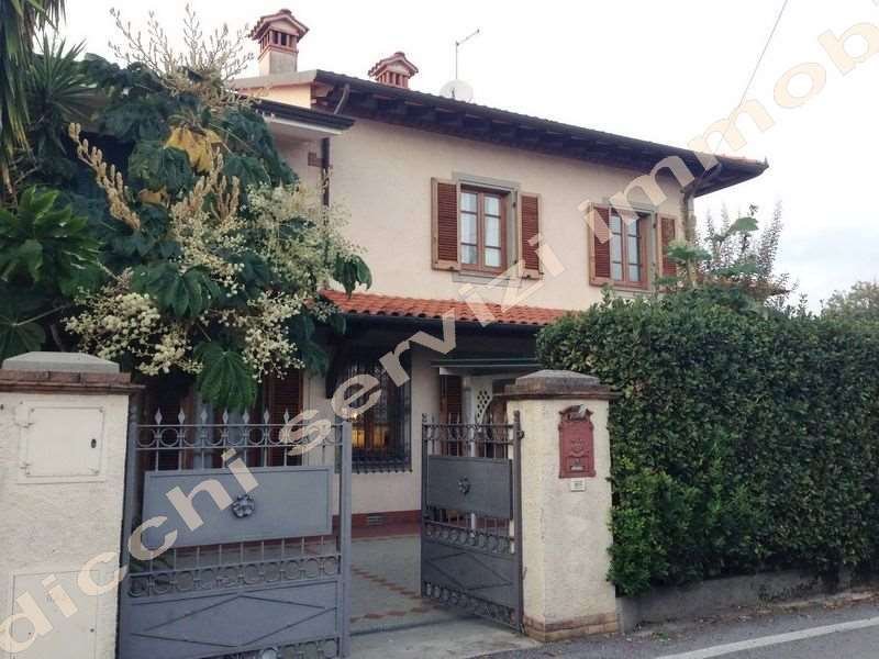 House in Center, Forte dei Marmi, Tuscany 1 - 15743953