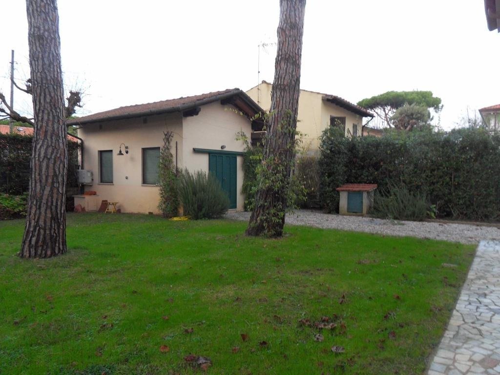 Villa in Center, Forte dei Marmi, Tuscany 3 - 15744774