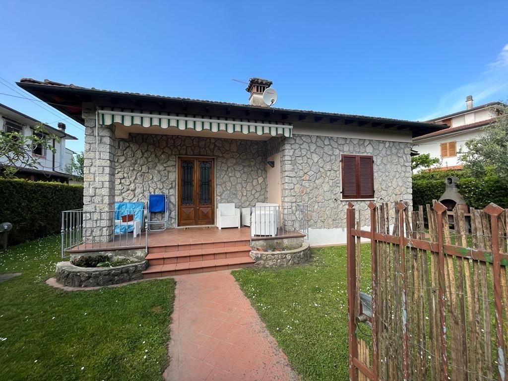 Villa in Center, Forte dei Marmi, Tuscany 1 - 15744739