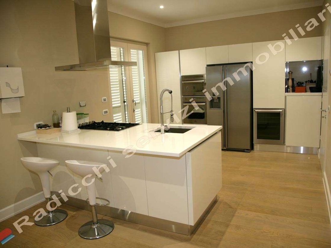 Villa in Center, Forte dei Marmi, Tuscany 5 - 15743807