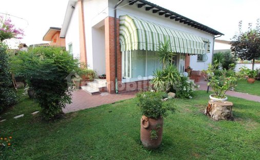 Villa in Center, Forte dei Marmi, Tuscany 1