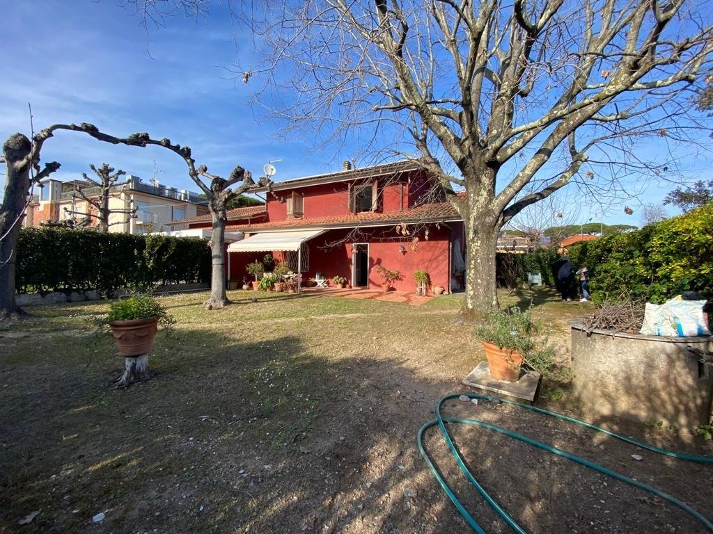 Villa in Center, Forte dei Marmi, Tuscany 3 - 15744873
