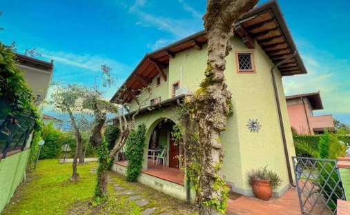 Villa in Center, Forte dei Marmi, Tuscany 1