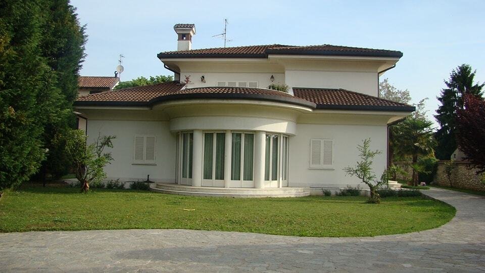 Villa in Merate, Lombardy, Italy 3 - 15743162