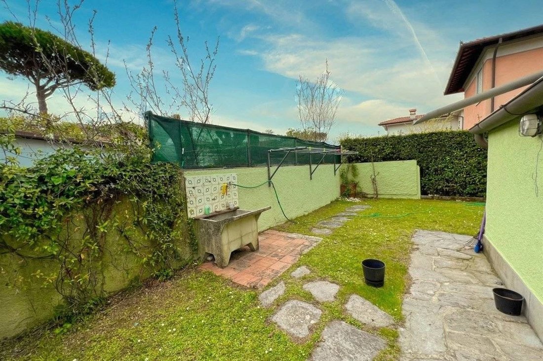 Villa in Center, Forte dei Marmi, Tuscany 3 - 15744668