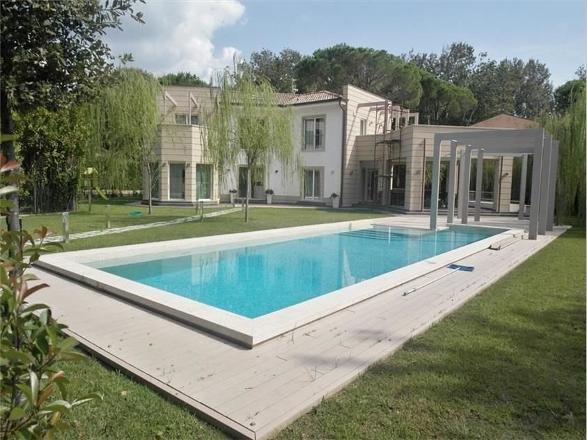 Villa in Center, Forte dei Marmi, Tuscany 1 - 15744813