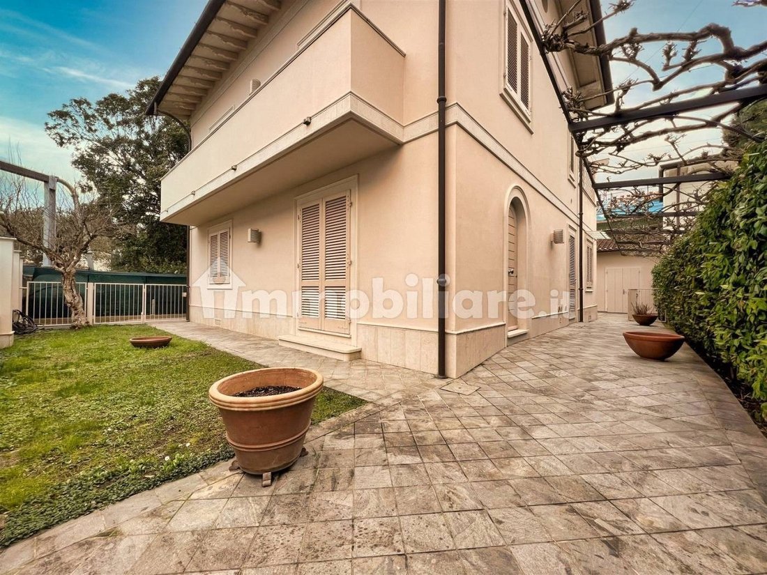 Villa in Center, Forte dei Marmi, Tuscany 2 - 15744844