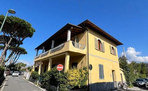 Apartment in Center, Forte dei Marmi, Tuscany 1