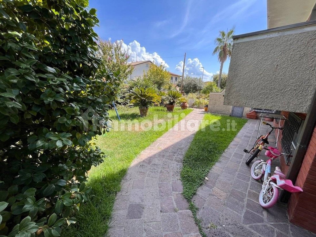 Villa in Center, Forte dei Marmi, Tuscany 5 - 15744596
