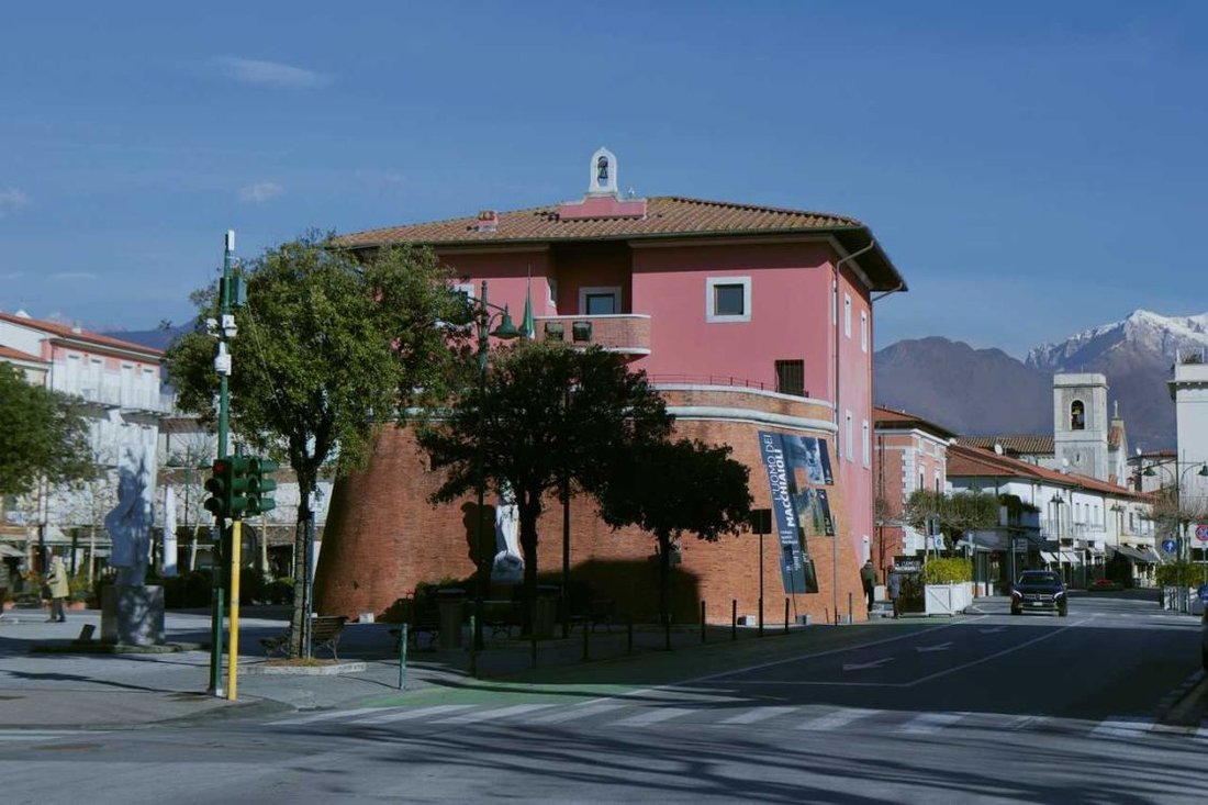 Apartment in Center, Forte dei Marmi, Tuscany 1 - 15744839