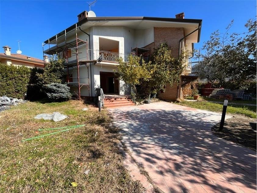 Villa in Center, Forte dei Marmi, Tuscany 3 - 15744319