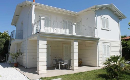 Villa in Centro, Forte dei Marmi, Tuscany 1