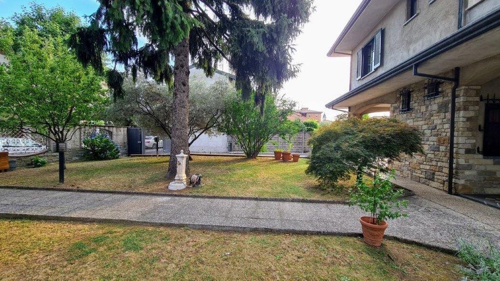 Villa in Dairago, Lombardy, Italy 3 - 15743682