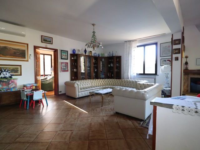Villa in Sovicille, Tuscany, Italy 4 - 15744296