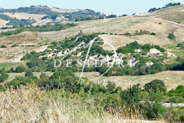 Land in Arcidosso, Tuscany, Italy 5 - 15744182
