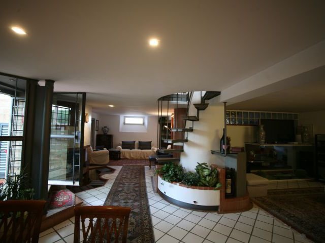 Villa in Historic Center, Siena, Tuscany 4 - 15743628