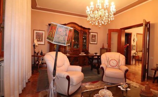 Apartment in Historic Center, Siena, Tuscany 1