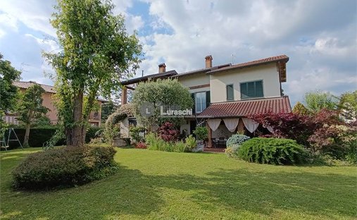 Villa in Paderno d'Adda, Lombardei, Italien 1