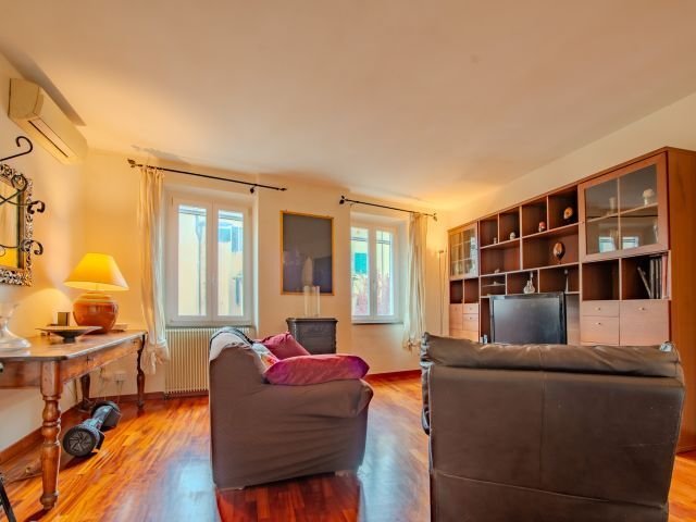 Apartment in Historic Center, Siena, Tuscany 1 - 15744145