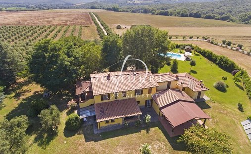 Landhaus in Massa Marittima, Toskana, Italien 1