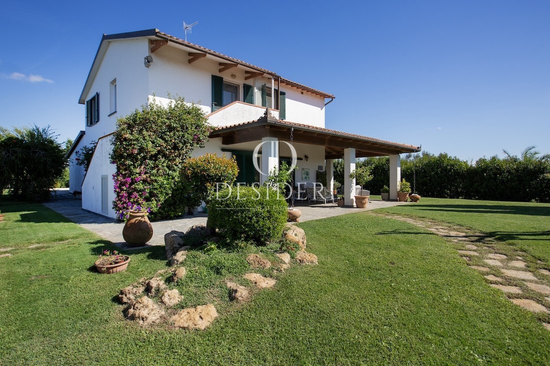 Villa in Center, Grosseto, Tuscany 1 - 15744860