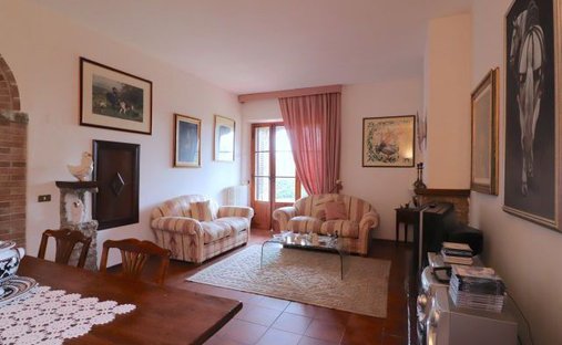 Villa in Sovicille, Tuscany, Italy 1
