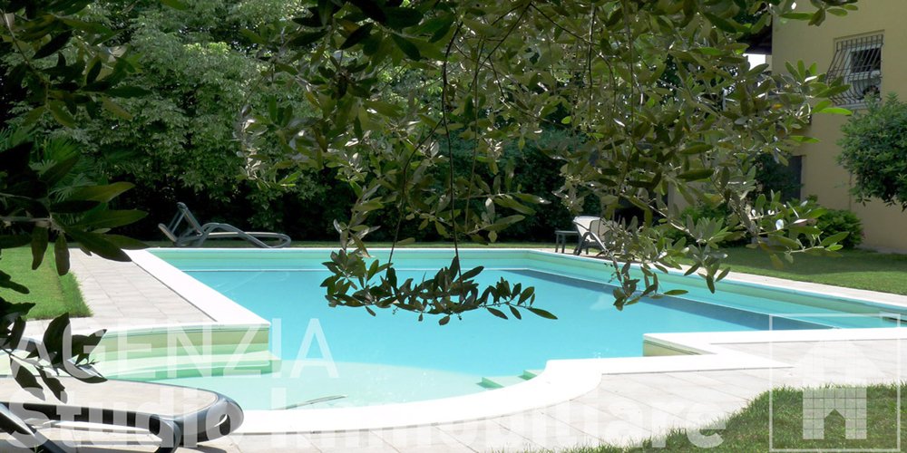 Country House in Maguzzano, Lonato del Garda, Lombardy 3 - 15743227