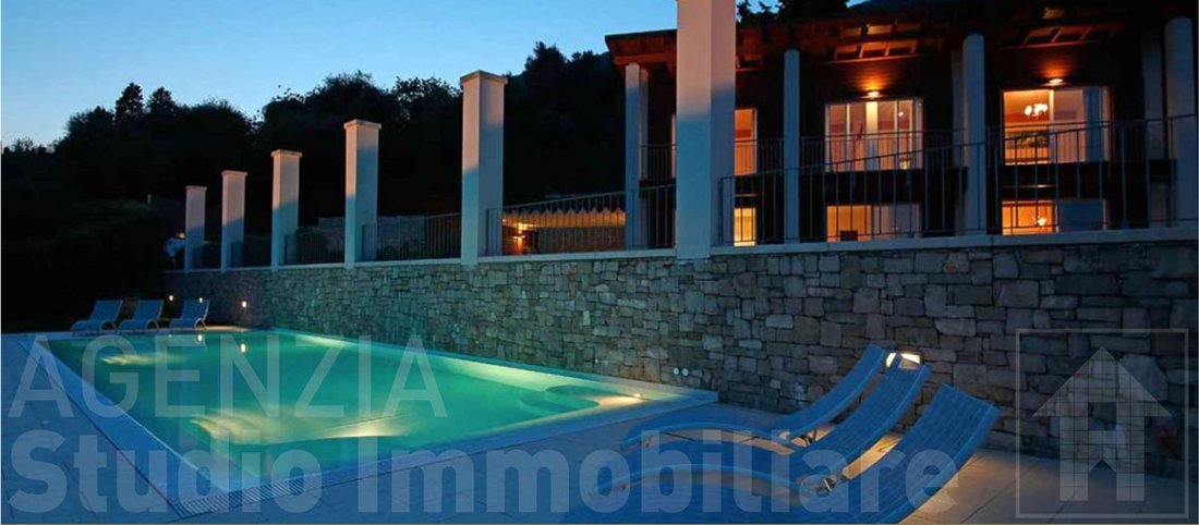 Villa in Gardone Riviera, Lombardy, Italy 4 - 15743701