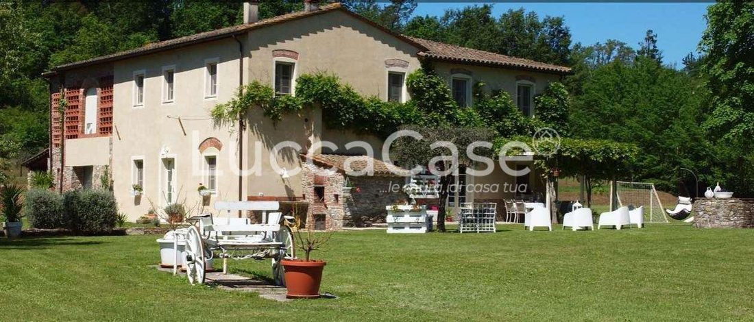 Country House in Historic Center, Lucca, Tuscany 1 - 15745247