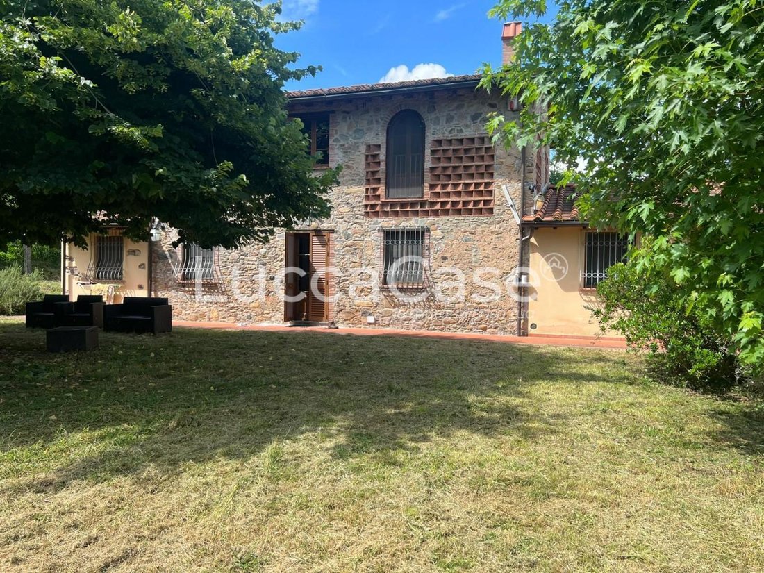 Country House in Center, Capannori, Tuscany 4 - 15745309