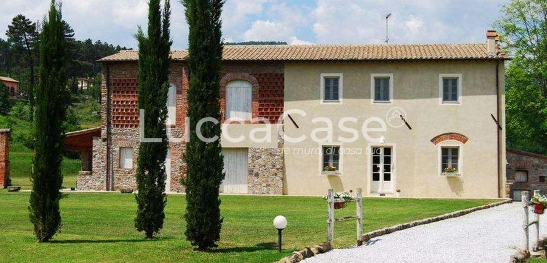 Country House in Historic Center, Lucca, Tuscany 4 - 15745247