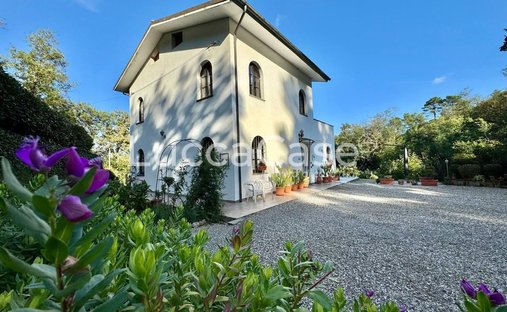 Villa in Center, Capannori, Tuscany 1