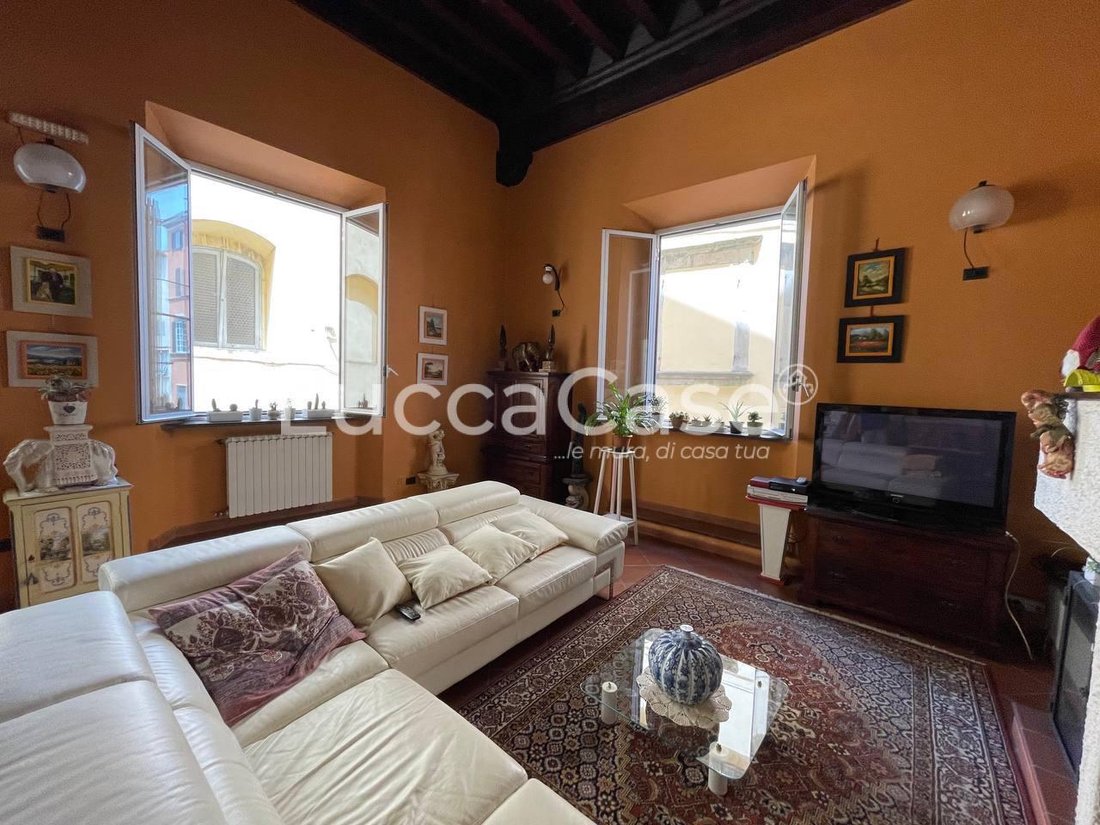 Apartment in Historic Center, Lucca, Tuscany 5 - 15745245