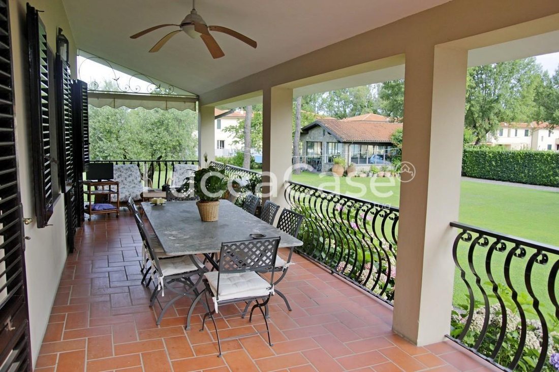 Villa in Historic Center, Lucca, Tuscany 4 - 15745346